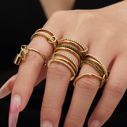 Anneaux empilés à plusieurs bandes liés