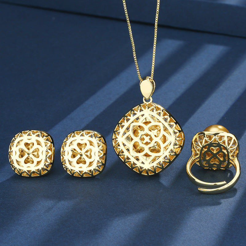 Luxury Golden Pearl and Baguette Crystal Jewelry Set