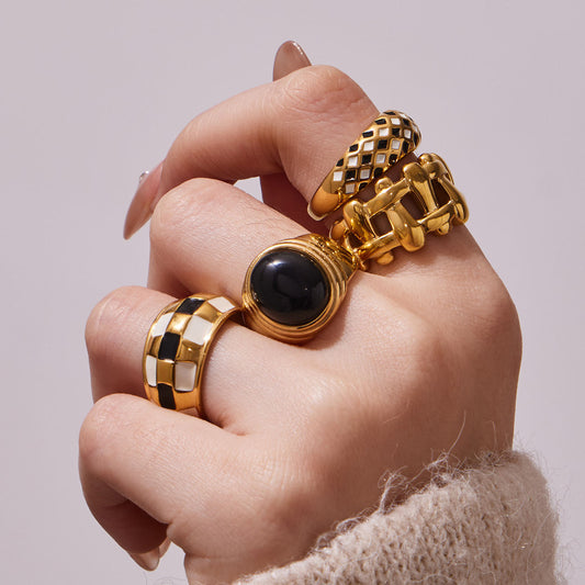 Bold Monochrome Retro-Chic Rings Collection