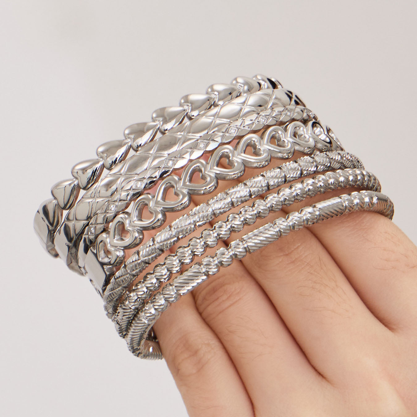 Ensemble de bracelets texturés en forme de cœur et de treillis 