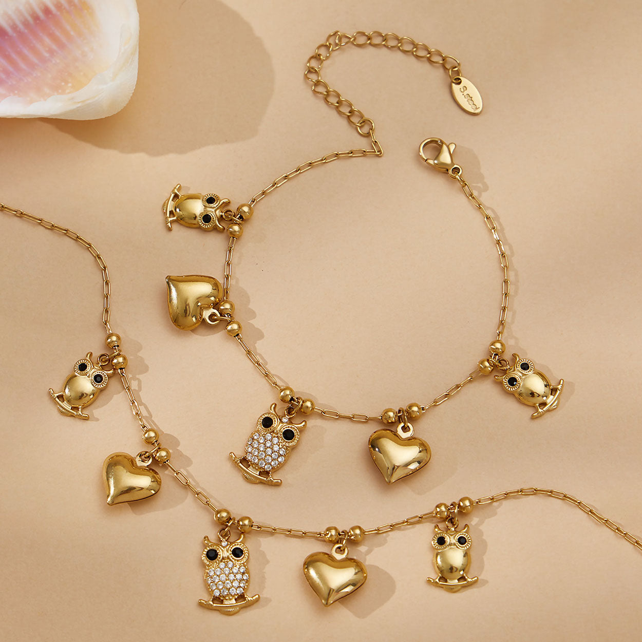 Bijoux fantaisie avec pendentif hibou et cœur 