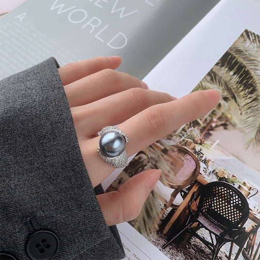 Elegant Ribbon-Wrap Lustrous Pearl Statement Ring