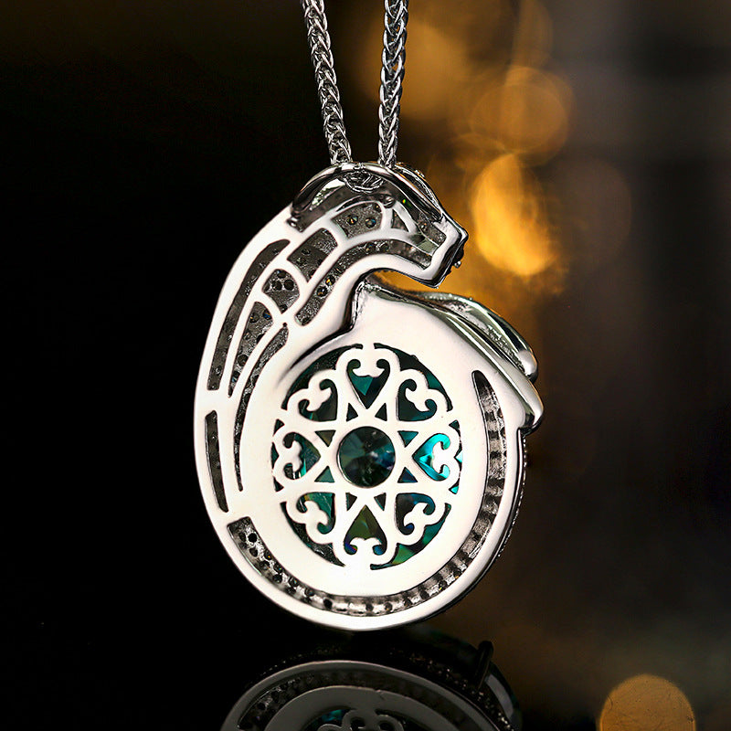 Elegant Gold Charms and Luxury Gemstones