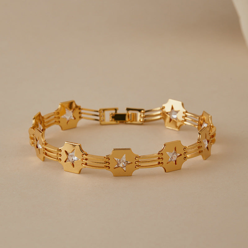 Elegant 18K Gold Bracelets Collection