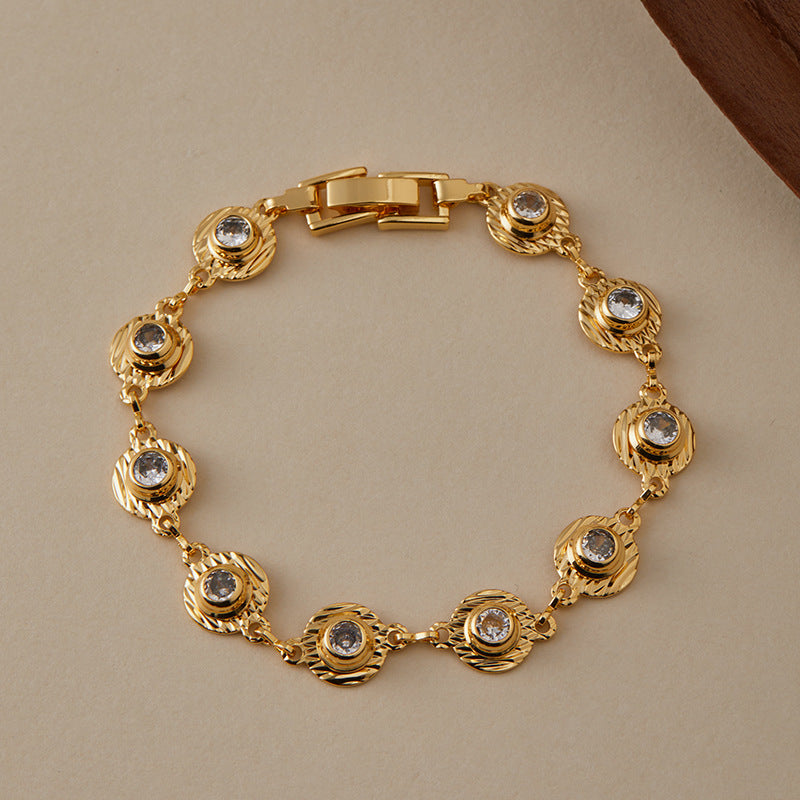 Elegant 18K Gold Bracelets Collection