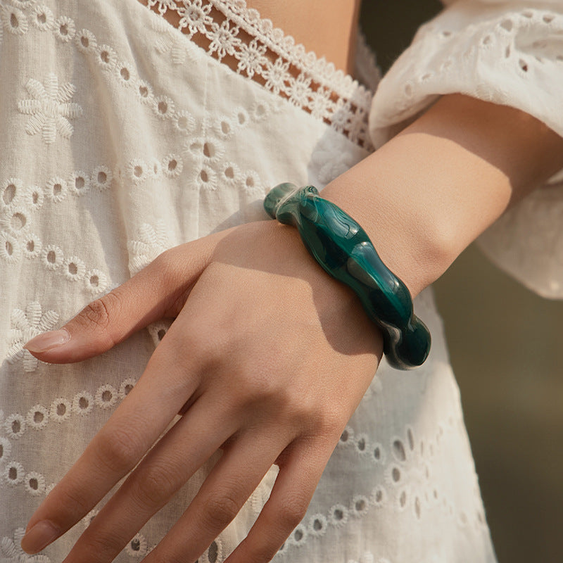 Artistic Wavy Resin Statement Open Bangle