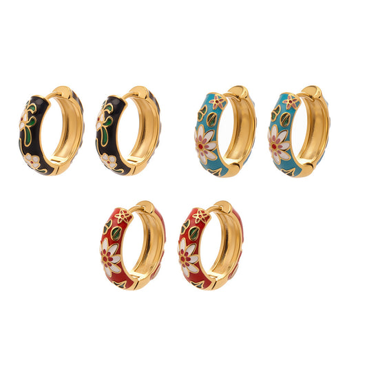 Boucles d'oreilles créoles en émail, motif floral et cristal 