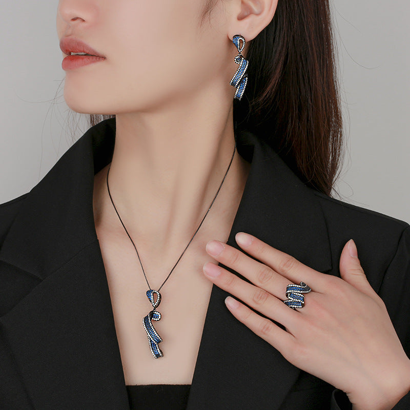 Art Deco Gunmetal Twisted Ribbon Blue Sapphire Jewelry Set
