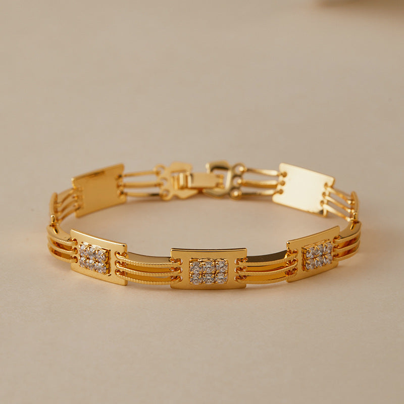 Elegant 18K Gold Bracelets Collection