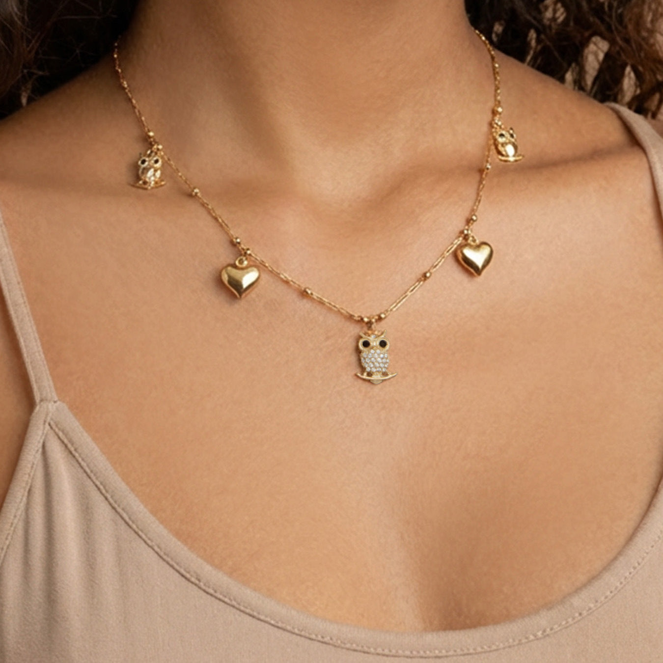 Bijoux fantaisie avec pendentif hibou et cœur 