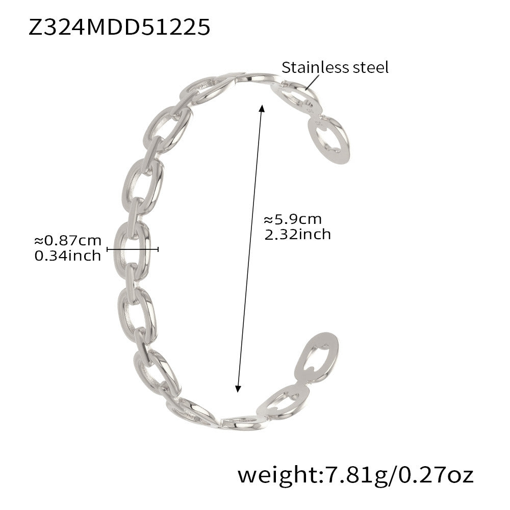 Set mit stapelbaren Armreifen in verschiedenen Stilen 