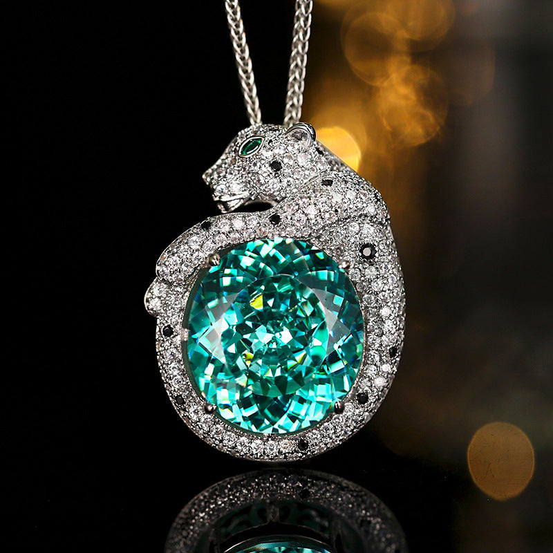 Elegant Gold Charms and Luxury Gemstones