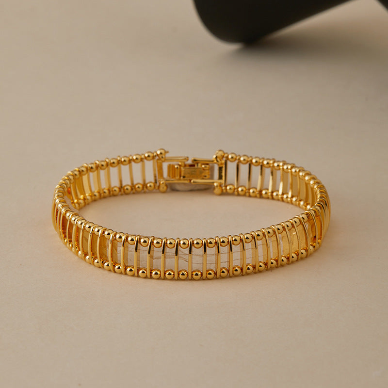 Elegant 18K Gold Bracelets Collection