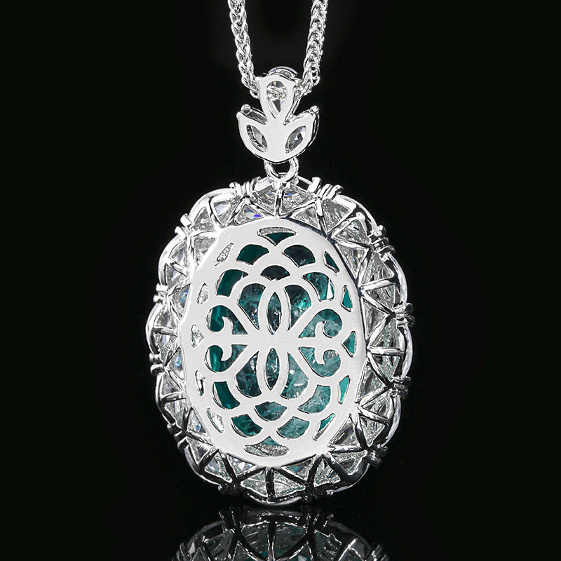 Majestic Vintage Oval Emerald Green Crystal Statement Necklace