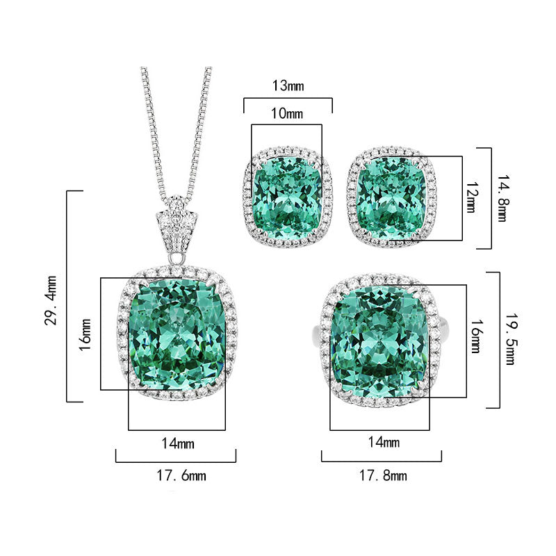 Luxurious Emerald Green Oval Halo Set